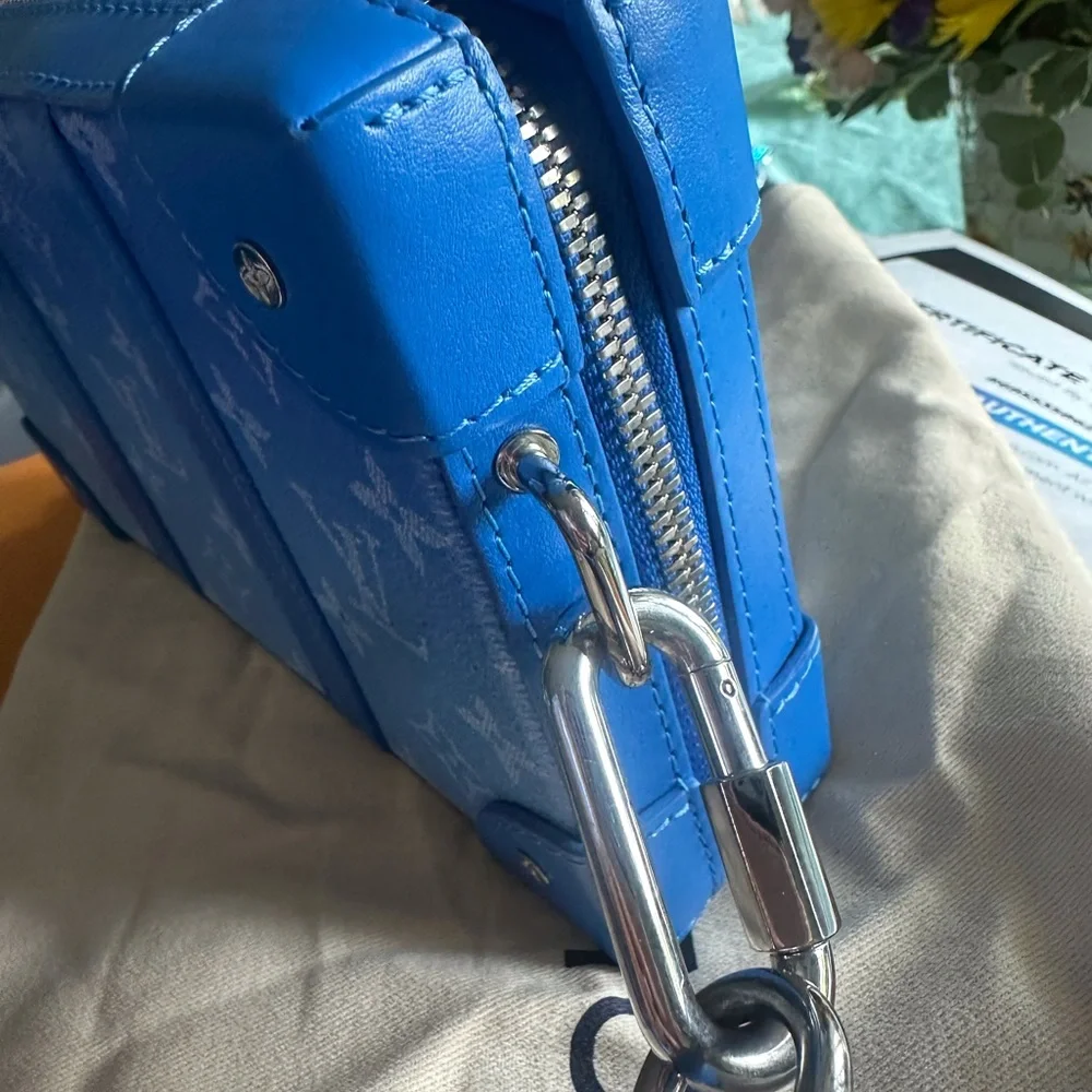 Louis Vuitton Cloud soft Trunk - Picture 7 of 15